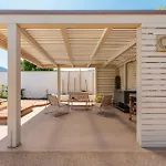 14th Oasis With Private Pool Near Palermo Carini