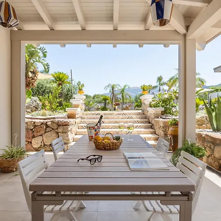 14th Oasis With Private Pool Near Palermo 카리니