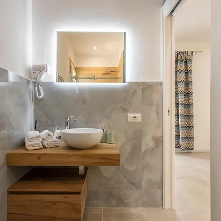 14th Oasis With Private Pool Near Palermo 펜션 카리니