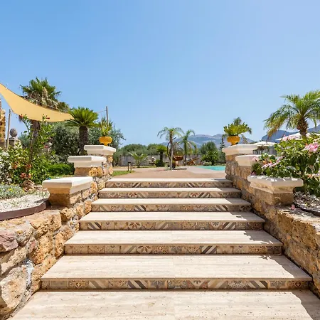 펜션 14th Oasis With Private Pool Near Palermo *