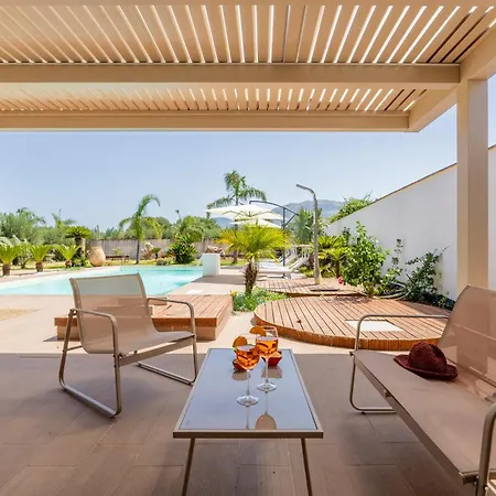 14th Oasis With Private Pool Near Palermo 카리니