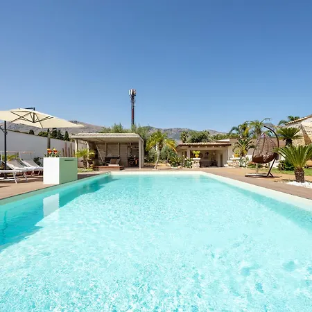 펜션 14th Oasis With Private Pool Near Palermo *