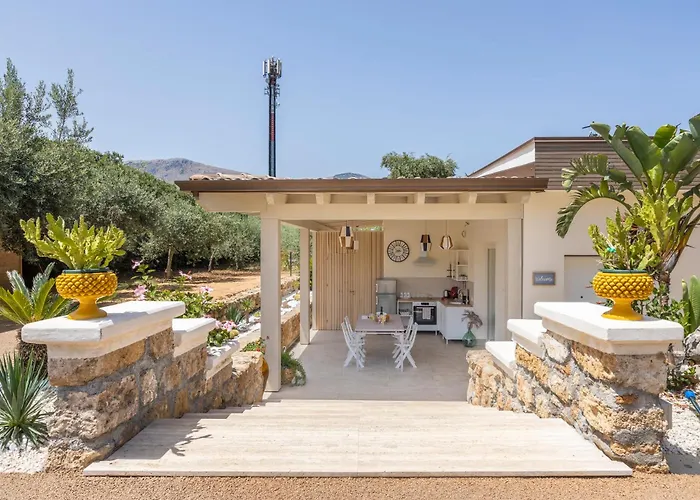 14th Oasis With Private Pool Near Palermo Ferienhaus *