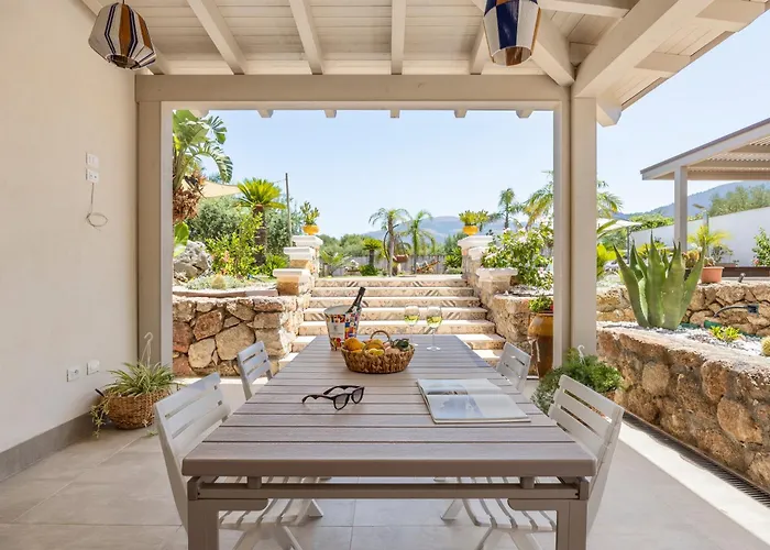 14th Oasis With Private Pool Near Palermo Carini