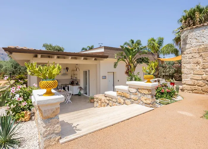 14th Oasis With Private Pool Near Palermo * Carini