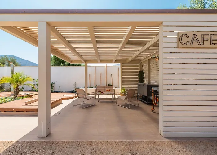 14th Oasis With Private Pool Near Palermo Carini