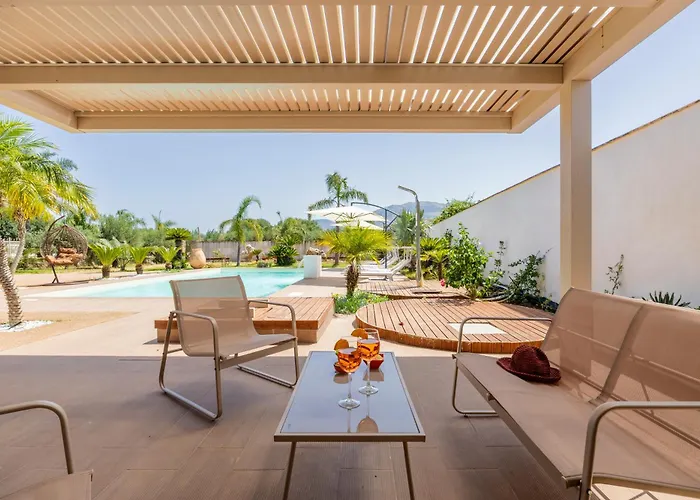14th Oasis With Private Pool Near Palermo Carini